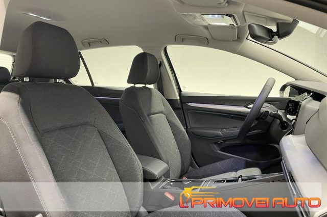 Volkswagen Golf 1.0 eTSI EVO DSG Life - foto 4 di 4