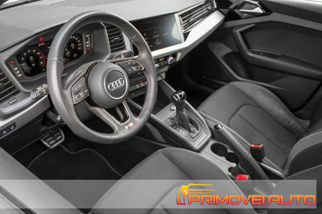 Audi A1 SPB 30 TFSI S tronic S line - foto 3 di 4