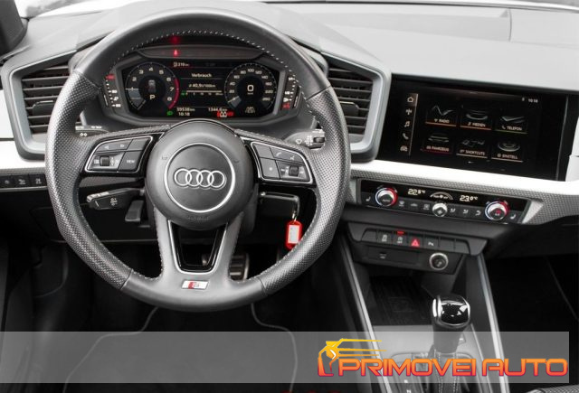 Audi A1 SPB 30 TFSI S tronic S line - foto 2 di 4