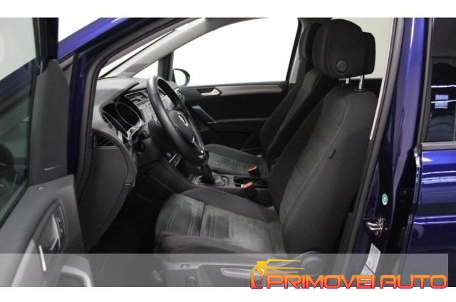 Volkswagen Touran 2.0 TDI 115 CV SCR Business BlueMotion Technology - foto 3 di 4