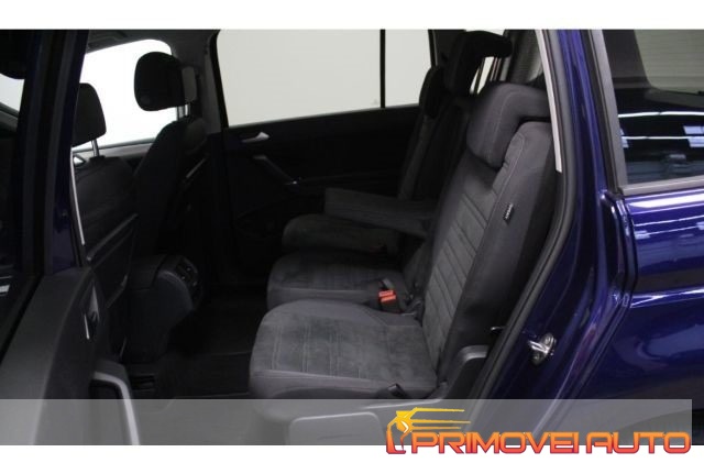 Volkswagen Touran 2.0 TDI 115 CV SCR Business BlueMotion Technology, del 2020, 40.700 km, in vendita a Castelnuovo Rangone (MO)