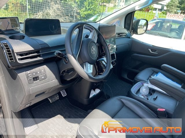 Hyundai STARIA 2.2 AT 2WD 7 posti Luxury - foto 4 di 4