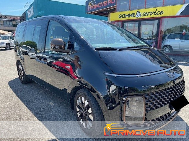Hyundai STARIA 2.2 AT 2WD 7 posti Luxury usato a CASTELNUOVO RANGONE