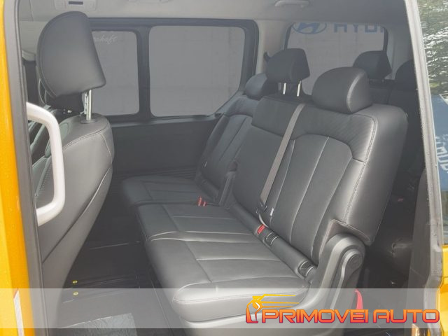 Hyundai STARIA 2.2 AT 9 posti - foto 2 di 4