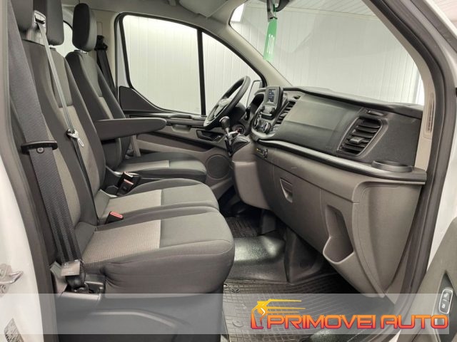 Ford Transit Custom 320 2.0 TDCi PC Combi usato a CASTELNUOVO RANGONE
