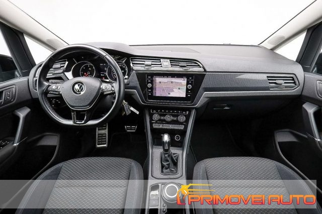 Volkswagen Touran 2.0 TDI 150 CV SCR DSG Comfortline usato a CASTELNUOVO RANGONE