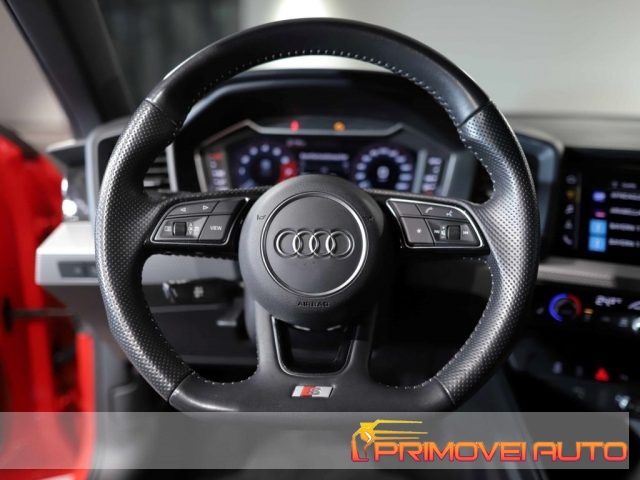 Audi A1 SPB 30 TFSI S line edition - foto 3 di 4