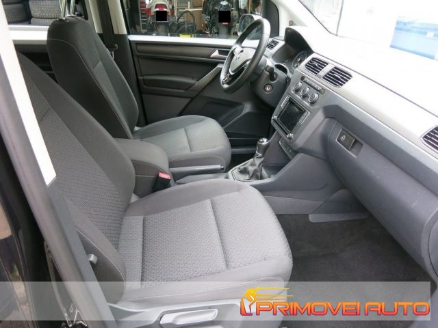 Volkswagen Caddy 2.0 TDI 122 CV 4MOTION Trend - foto 2 di 4
