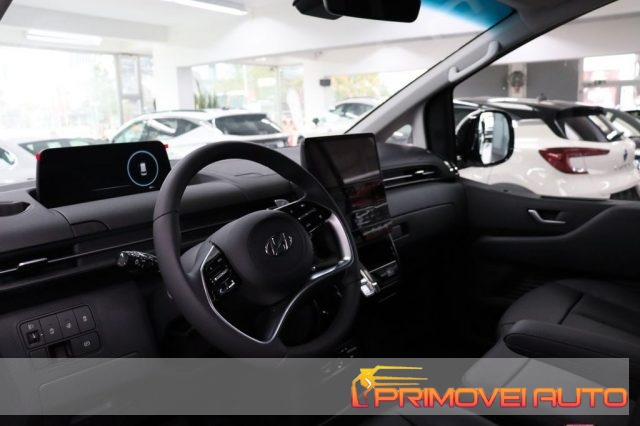 Hyundai STARIA 2.2 AT 2WD 9 posti Wagon - foto 2 di 4