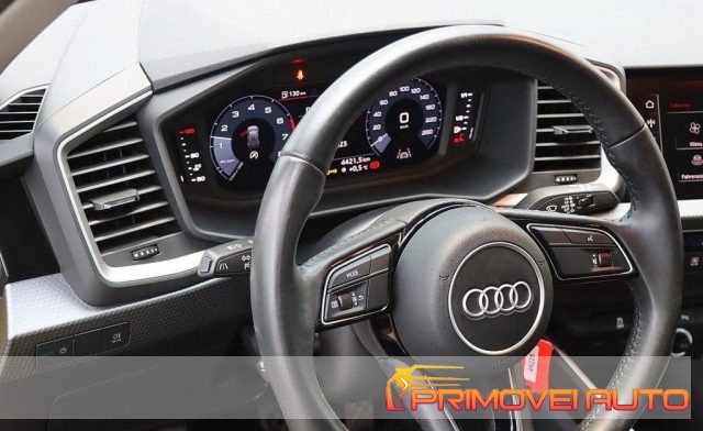 Audi A1 SPB 30 TFSI S line edition - foto 2 di 4