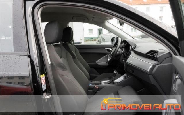 Audi Q3 35 TDI - foto 2 di 4