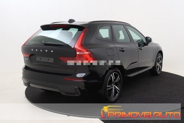 Volvo XC60 B5 R-Design Mild Hybrid Diesel - foto 3 di 4