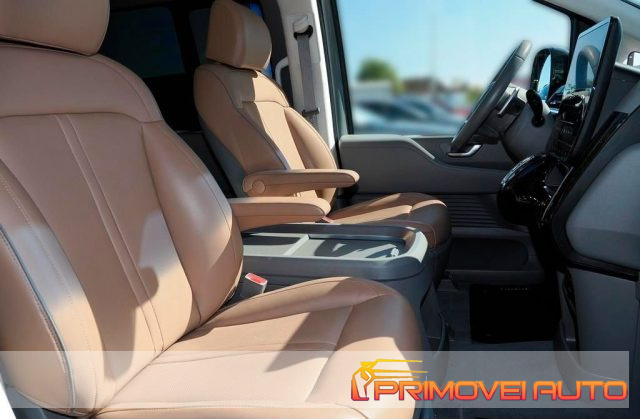 Hyundai STARIA 2.2 AT AWD 7 posti Luxury - foto 4 di 4