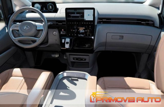 Hyundai STARIA 2.2 AT AWD 7 posti Luxury usato a CASTELNUOVO RANGONE