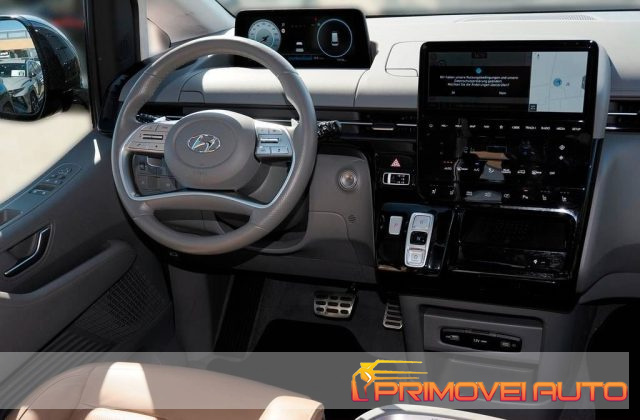 Hyundai STARIA 2.2 AT AWD 7 posti Luxury - foto 2 di 4
