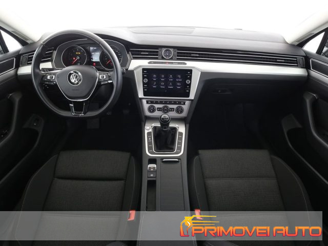 Volkswagen Passat Variant 1.5 TSI Comfortline BlueMotion Tech. usato a CASTELNUOVO RANGONE