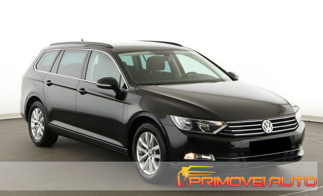 Volkswagen Passat Variant 1.5 TSI Comfortline BlueMotion Tech. usato a CASTELNUOVO RANGONE