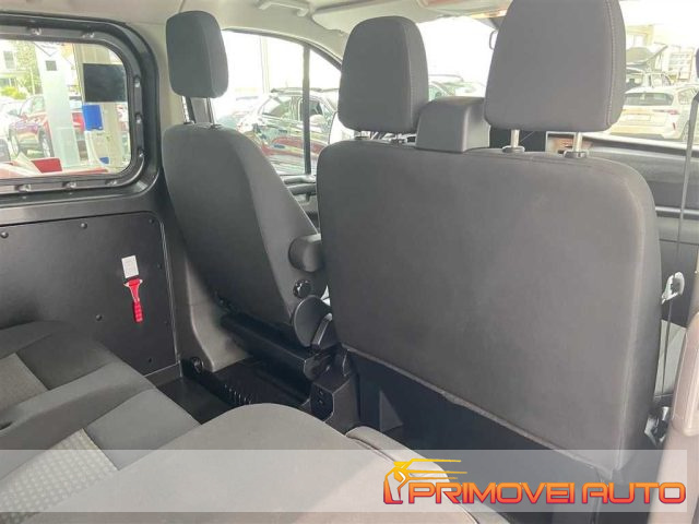 Ford Transit Custom 320 2.0 TDCi 130 PL Combi - foto 2 di 4