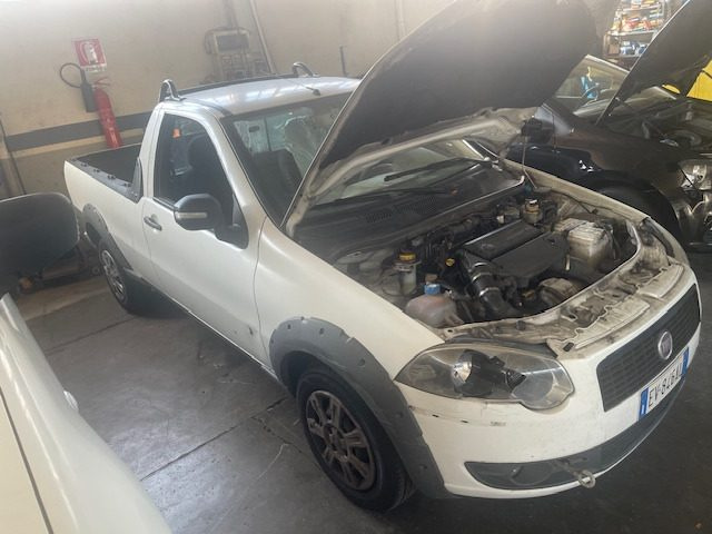 Fiat Strada 1.3 MJT 95CV Pick-up Trekking motore non funzionan, del 2014, 399.900 km, in vendita a Castelnuovo Rangone (MO)
