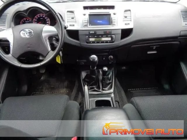 Toyota Hilux 3.0 D-4D 4WD 4p. Comfort, del 2015, 55.800 km, in vendita a Castelnuovo Rangone (MO)