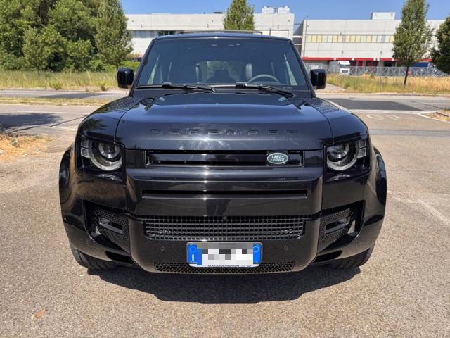 Land Rover Defender 110 5.0 V8 525 CV AWD Auto IVA ESPOSTA FATTURABILE - foto 2 di 4