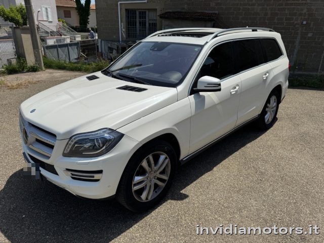 Mercedes-Benz GL 350 BlueTEC 4matic Premium - foto 2 di 4