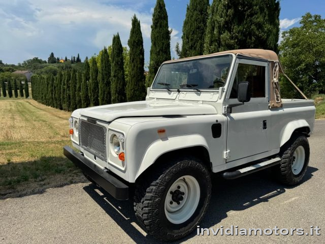 Land Rover Defender 90td Pick-Up RESTAURO PERSONALIZZATO d'epoca a SAN MINIATO