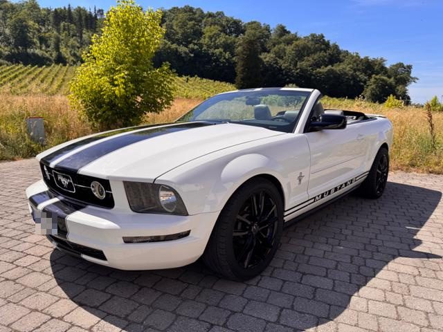 Ford Mustang 4.0 v6 Cabriolet d'epoca a SAN MINIATO