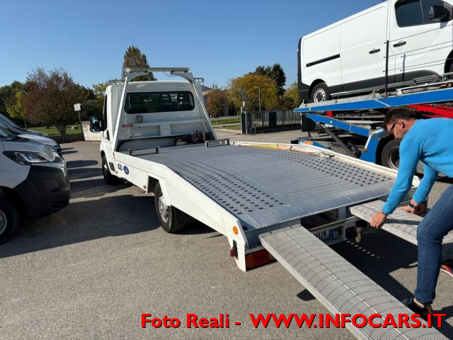 Peugeot Boxer 333 2.0 BlueHDi 130CV PM Carro Attrezzi Patente B usato a ESTE
