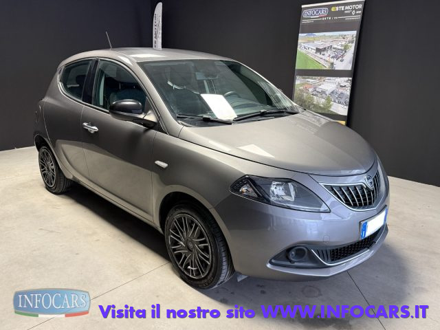 Lancia Ypsilon 1.0 Hybrid 70 cv Silver Plus - Neopatentati PROMO usato a ESTE