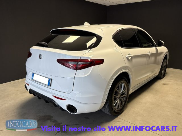 Alfa Romeo Stelvio 2.2 Turbodiesel 160 CV AT8 RWD Business - foto 4 di 4