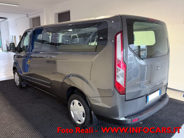 Ford Tourneo Custom 320 2.0 EcoBlue 130 CV PASSO LUNGO 9 posti usato a ESTE