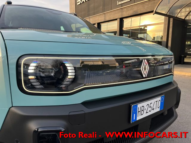 Renault R 4 E-TECH ELECTRIC 150cv TECHNO COMFORT RANGE km 0 a ESTE