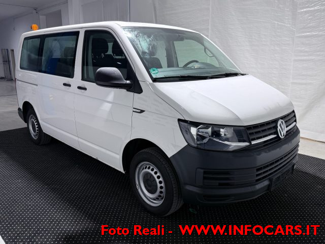 Volkswagen Caravelle 2.0 TDI 102CV 9 posti Trendline usato a ESTE