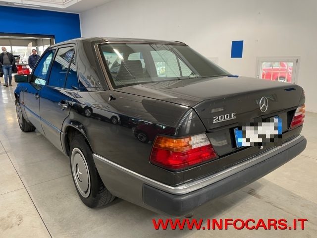 Mercedes-Benz 200 E cat W 124 FASCIONATA DA COLLEZIONE - foto 4 di 4
