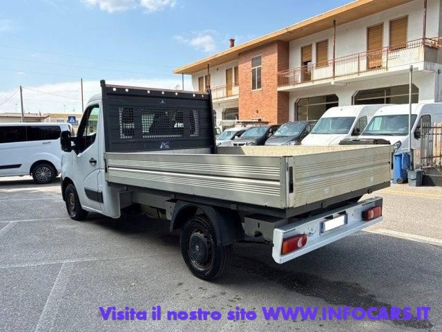 Renault Master T35 2.3 dCi 135 CV Pianale Cabinato Ice + IVA - foto 2 di 4