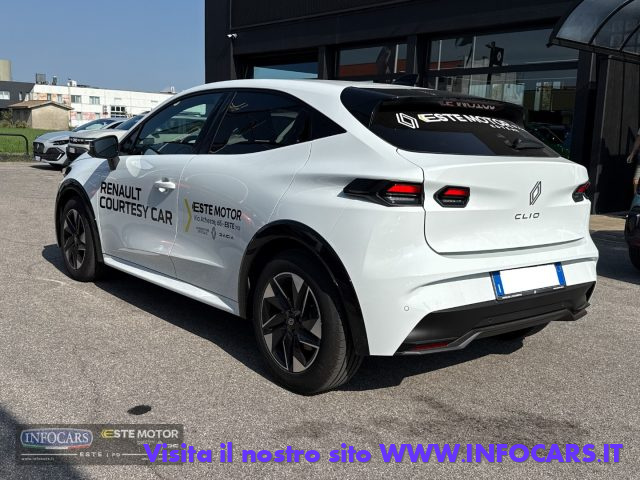 Renault Clio TCe 115 CV 5 porte TECHNO - foto 2 di 4