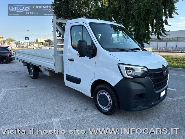 Renault Master T35 2.3 dCi 150 CV Cassone Energy Ice + IVA, del 2021, 118.000 km, in vendita a Este (PD)