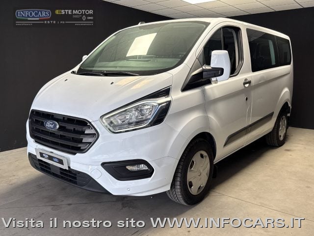 Ford Tourneo Custom 320 2.0 EcoBlue 170 CV 9 POSTI Trend + IVA - foto 3 di 4