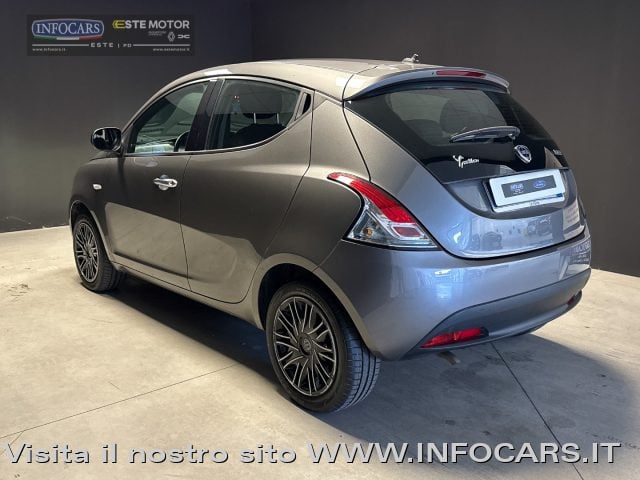 Lancia Ypsilon 1.0 Hybrid 70 cv Silver Plus - Neopatentati - PROM - foto 2 di 4