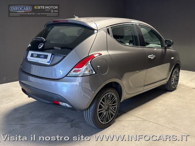 Lancia Ypsilon 1.0 Hybrid 70 cv Silver Plus - Neopatentati - PROM - foto 4 di 4