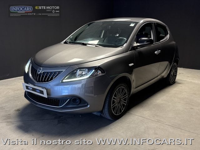 Lancia Ypsilon 1.0 Hybrid 70 cv Silver Plus - Neopatentati - PROM - foto 3 di 4