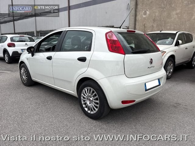 Fiat Punto 1.3 MJT 75 CV 5 porte Street - Neopatentati - foto 2 di 4