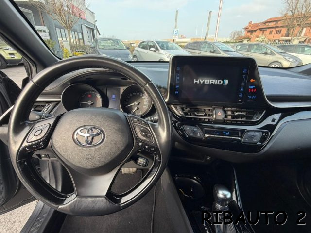 Toyota C-HR 1.8 Hybrid E-CVT Trend - foto 2 di 4