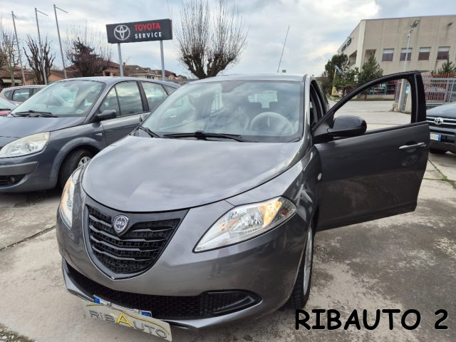 Lancia Ypsilon 1.2 69 CV 5 porte Elle OK NEOPATENTATO Euro6 - foto 3 di 4
