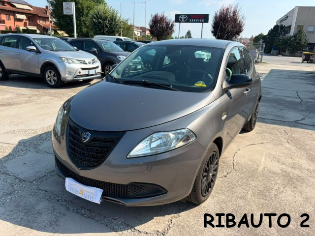 Lancia Ypsilon 1.2 69 CV 5 porte Elle OK NEOPATENTATO Euro6 usato a SAVIGLIANO
