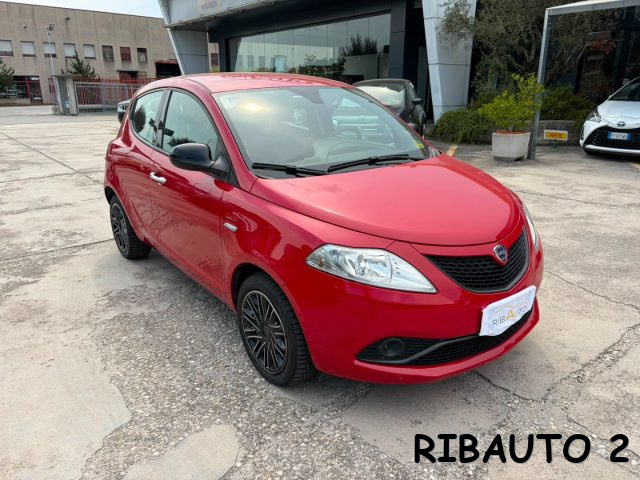 Lancia Ypsilon 1.2 69 CV 5 porte GPL Ecochic Gold - foto 4 di 4