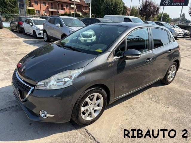 Peugeot 208 1° serie 1.2 VTi 82 CV 5 porte Allure, del 2012, 83.000 km, in vendita a Savigliano (CN)