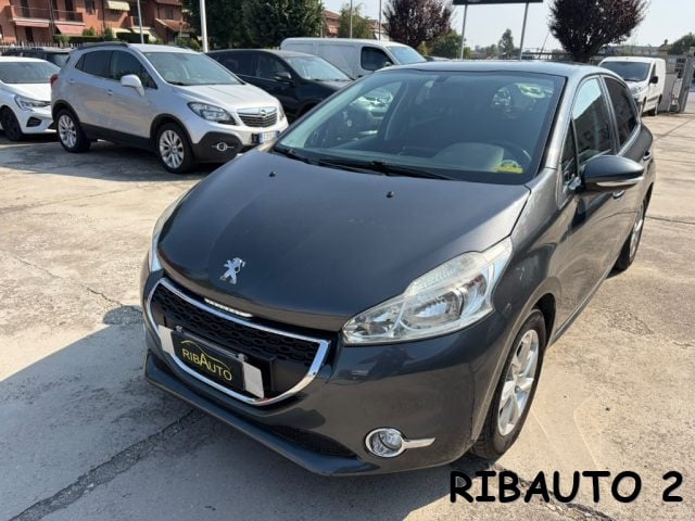 Peugeot 208 1° serie 1.2 VTi 82 CV 5 porte Allure - foto 2 di 28