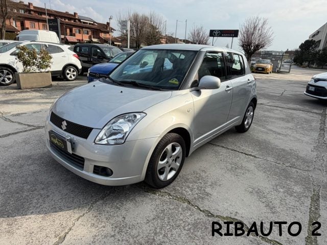 Suzuki Swift 1.3 4x4 5p. TOP, del 2007, 163.000 km, in vendita a Savigliano (CN)
